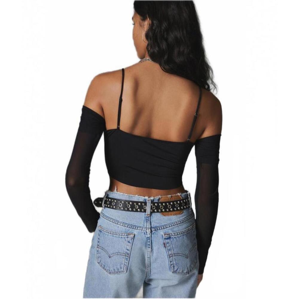 NWT Urban Outfitters Bella Black Cold Shoulder Cropped Top- Size Medium - Picture 4 of 9